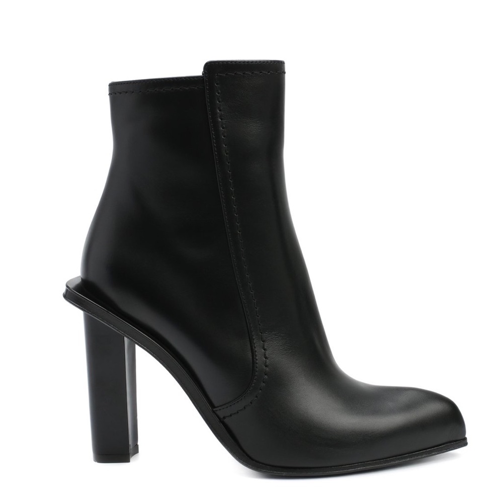 Alexander McQueen Leather Ankle Boots - 40½